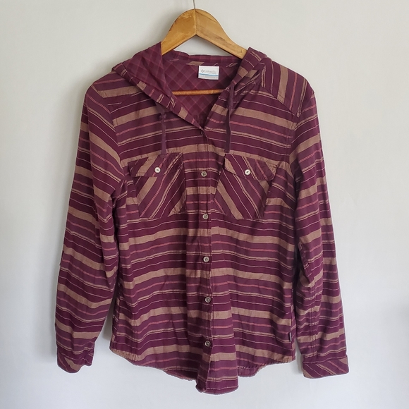 Columbia Jackets & Blazers - Columbia Hooded Anytime Shirt size L